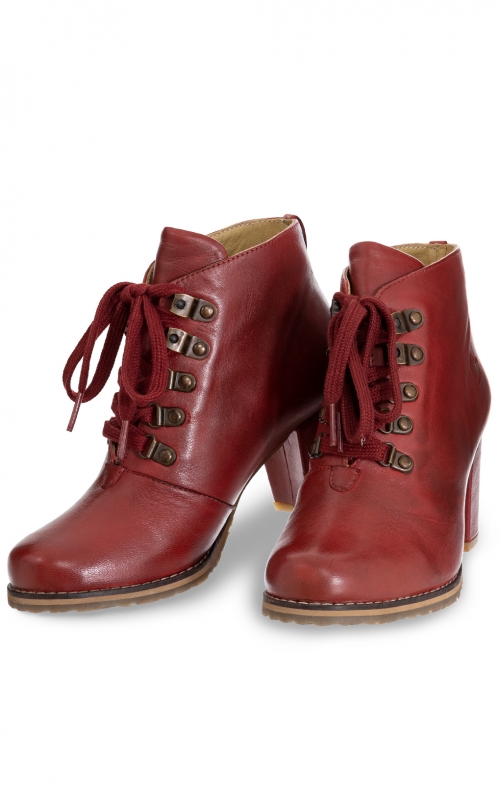 Traditional bootee D482 - IRMTRAUD red