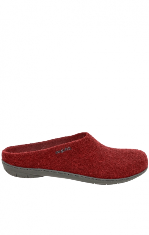 Tracht Slippers 17736-4823 ruby